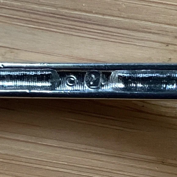 Swarovski Crystal Pave Silver Bangle Bracelet - Picture 8 of 9